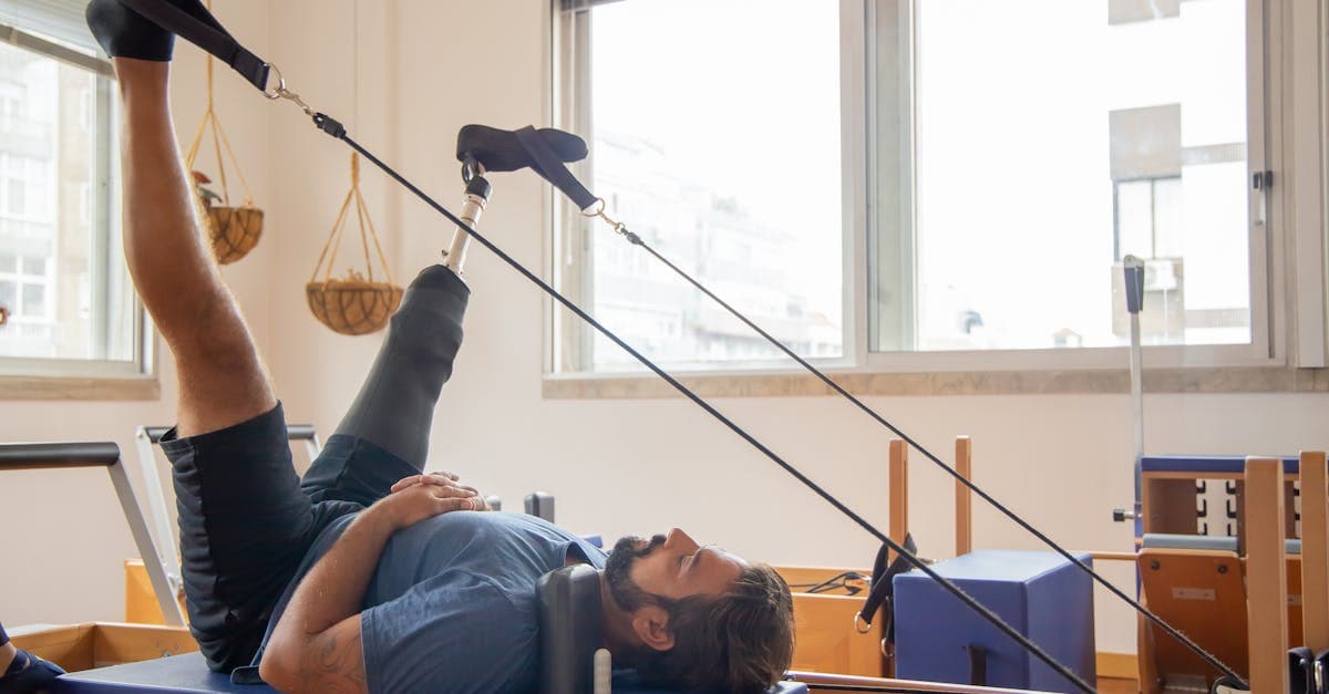 Aletli ve mat Pilates Yoga Dersleri: